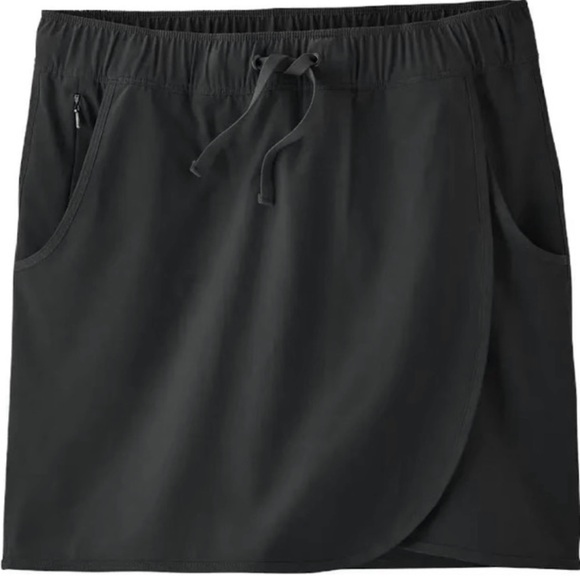 Patagonia Women’s Fleetwith Skort Size Large - Picture 2 of 16